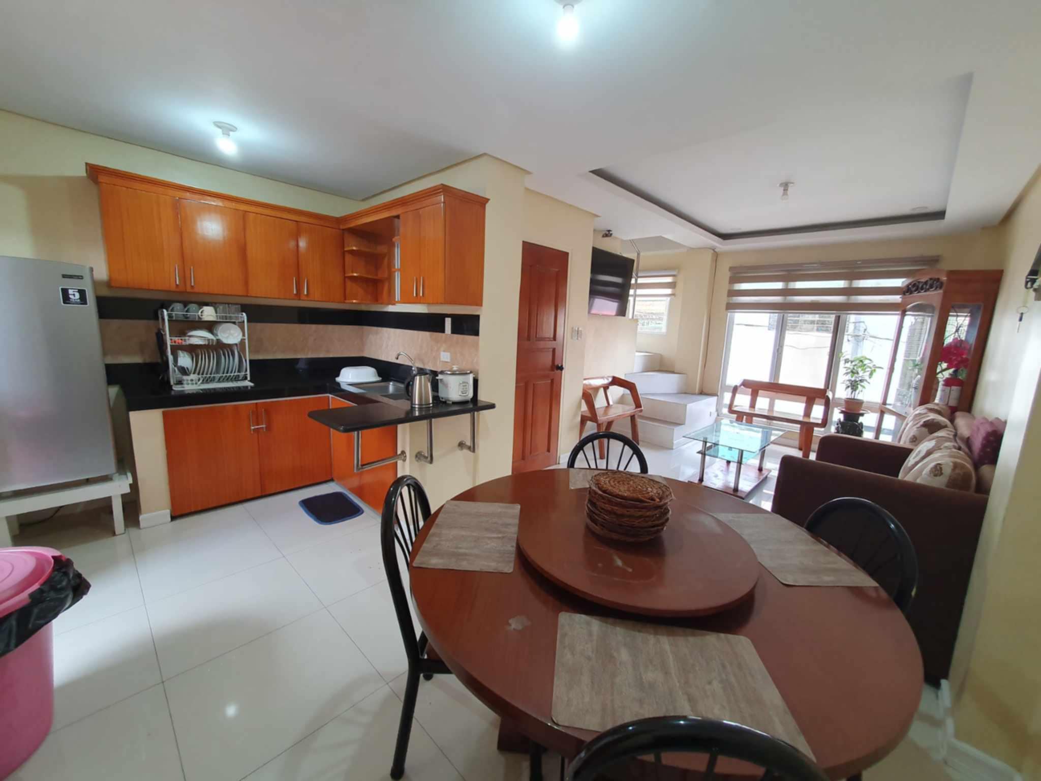 Legarda Rd Unit2 Whole Unit upto 16 Guests